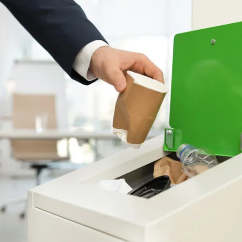 [ ECOLOGIE ]: 70 à 85 kg, c’est le poids en papier jeté chaque...