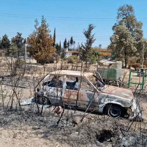 [ ENVIRONNEMENT ] Le massif de la montagnette toujours en feu