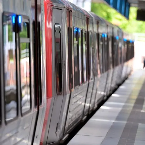 [ SOCIETE ]: Les grèves reprennent aujourd’hui dans les...