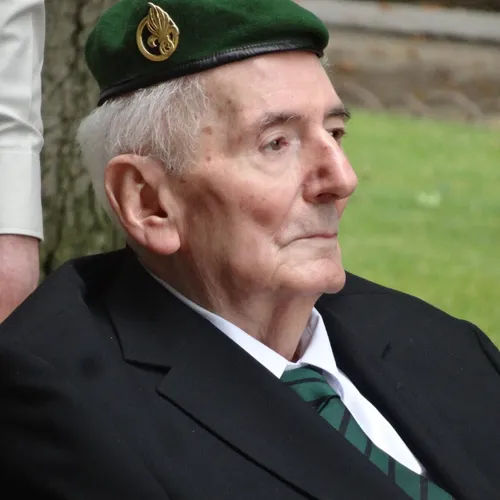 [ SOCIETE ]: La France vient de perdre son dernier compagnon de la...