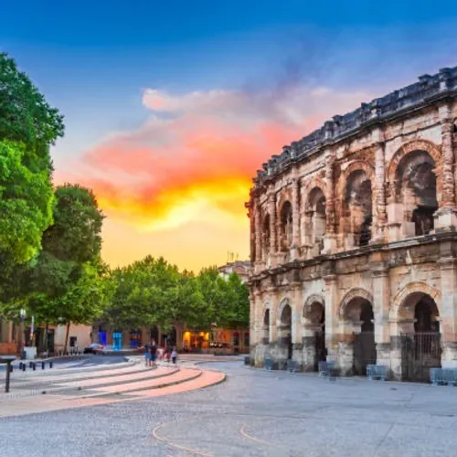 [ SOCIÉTÉ ]: Un quartier entier bloqué à Nîmes.