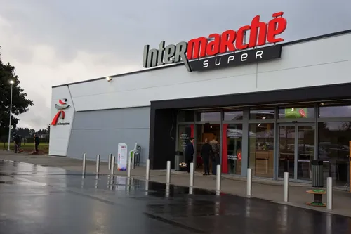 Le groupe Les Mousquetaires recrute dans le Gard avec une...