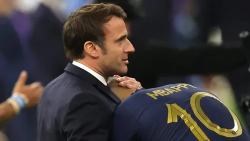 [ SPORT ] Football/QatarWorldCup: La réaction du Président Emmanuel...