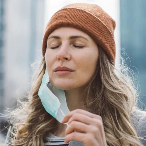 [ SOCIÉTÉ ]: Lundi : plus de masque dans les transport