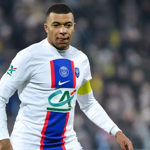[ SPORT ] Football: Kylian Mbappé à la tête de l'Equipe de France