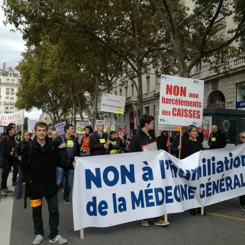 [ SANTE ] Greve reconduite par les médecins généralistes