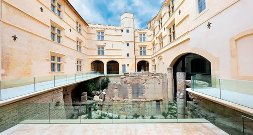 [ CULTURE ]: Le Museon à Arles rouvre ses  portes après 8 jours de...