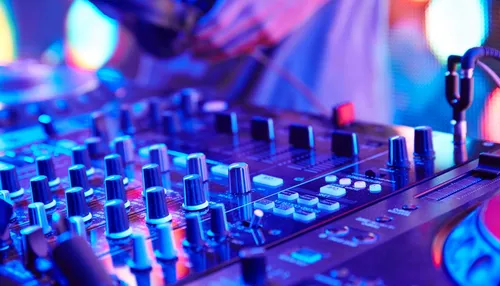 [ Musique ] Les musiques électroniques entrent dans le patrimoine...