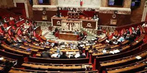 [ SANTE / ECONOMIE ] France: Sortie définitive de l'Etat d'Urgence...