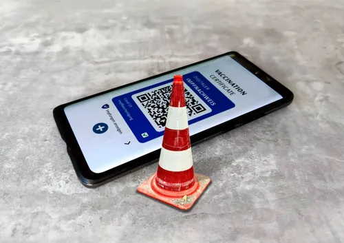 [ SOCIETE / SANTE] : Le pass sanitaire pourrait nous quitter plus...