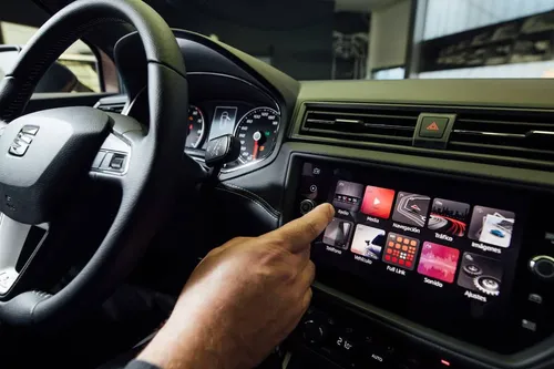 Automobile : les radios françaises s’unissent pour ne pas...