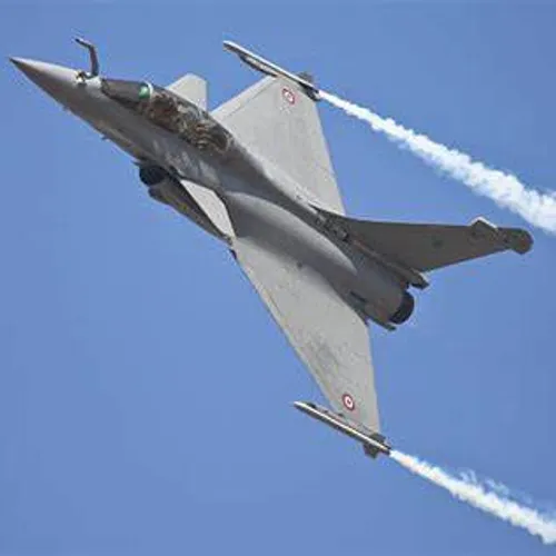 [ SOCIETE ]: Joli spectacle au-dessus de nos têtes à Martigues