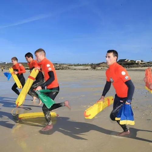 [ SOCIETE ]: Les pompiers recrutent des sauveteurs en mer