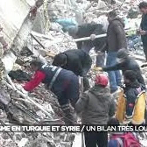 [ A LA UNE ]: Le bilan ne cesse de grimper en Turquie et en Syrie...