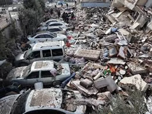 [A LA UNE]: Le bilan franchit le seuil des 16 000 morts en Turquie...