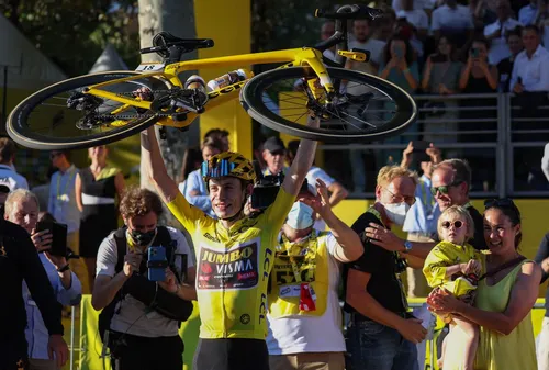 [ SPORT ] Cyclisme/TourdeFrance: Tour de fin pour Pogacar, Jonas...