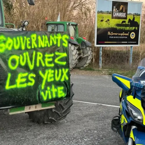 [ MANIFESTATION - DIRECT ] Agriculteurs en colère : l'A51...