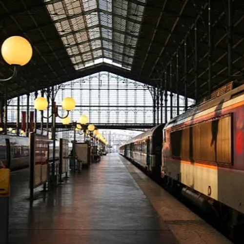 [ SOCIÉTÉ ]: Attention si vous avez prévu de prendre le train ce...