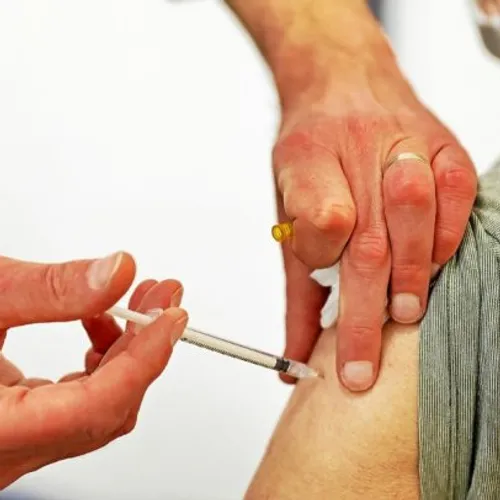 [ SANTE/POLITIQUE ] La vaccination obligatoire attise les débats