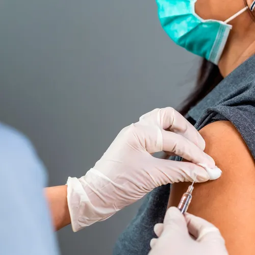 [ SANTE ]: Le centre de vaccination de Martigues réadapte ses...