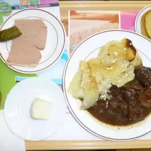 [ SCOLARITE - MARIGNANE ] De la viande obligatoire tous les jours à...