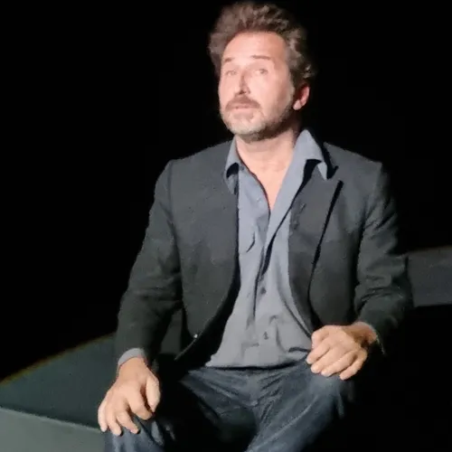 [ SOCIETE ]: Edouard Baer vous propose de devenir acteur le temps...