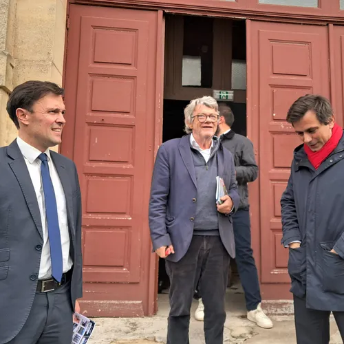 🔊Jean-Louis Borloo à Châteaudun : « Il faut rebâtir le système...