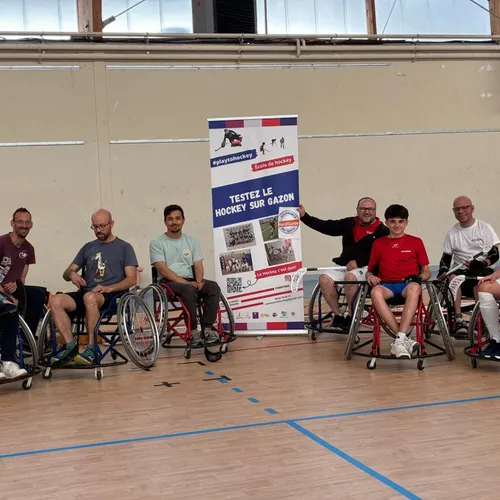 Une première séance de hockey fauteuil à Chartres