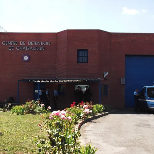 Une fouille XXL au centre de détention de Châteaudun 