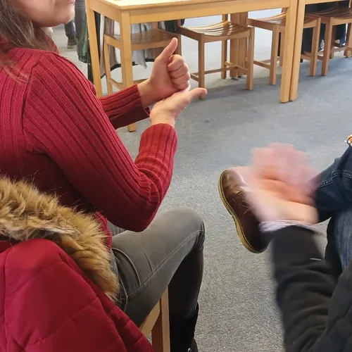 🔊 La Langue des signes française s'apprend à tout âge