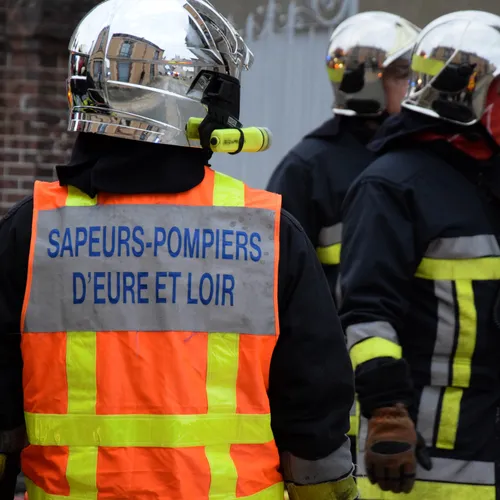 Près d'une quinzaine de sapeurs-pompiers évitent la propagation...