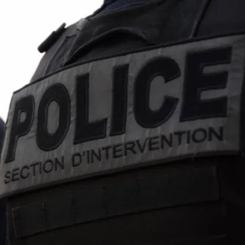 Arme, cannabis et argent saisis à Dreux