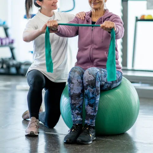 🔊 « Ça nous permet de sortir » : de la gym douce pour les malades...