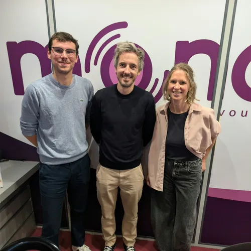 Gus présente son spectacle "Givré" dans le Grand Réveil sur Mona FM
