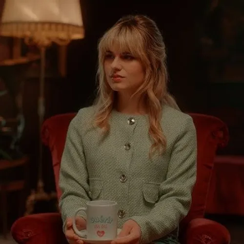 LAURA FERRE : Une belle découverte