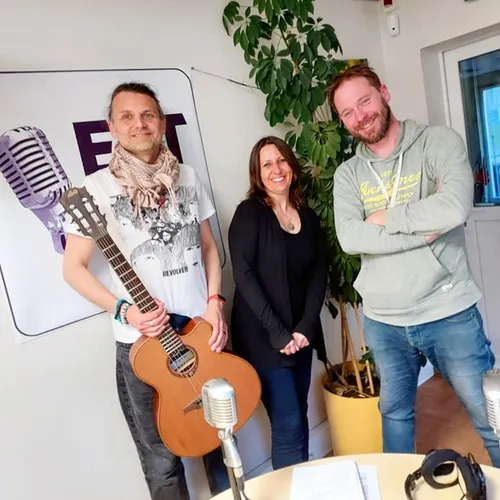 LE CLANDESTIN sur EST FM (titre ma blague en live)