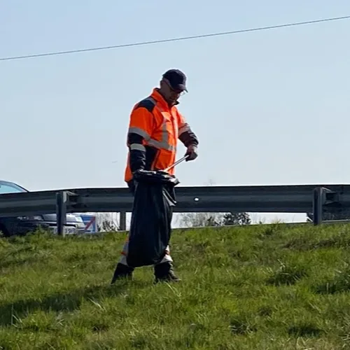 Osterputz : à Mulhouse, on nettoie la ville en ce début de printemps