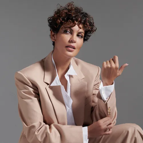 GAGNEZ DES PLACES POUR LE SPECTACLE DE NAWELL MADANI A CANNES