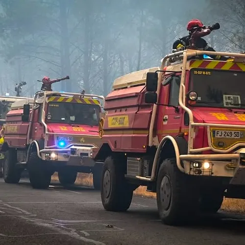 Incendies : le feu de Biscarrosse mieux contenu, l'Espagne face à...