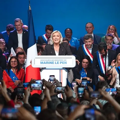 Les partis politiques lancent leur rentrée