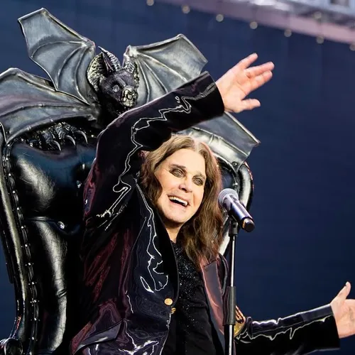 La mort à 76 ans d'Ozzy Osbourne, légende du heavy metal
