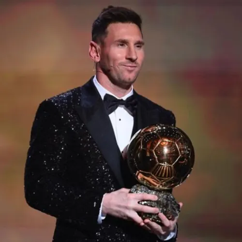 30/10/23 : ⚽️BALLON D'OR 2023 : Lionel MESSI sacré pour la huitième...