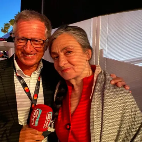 26/05/23 : Une pléiade d’artistes hier soir sur "la plage Macé" à...