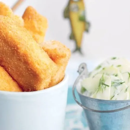 Bâtonnets de saumon pannés et salade de concombre