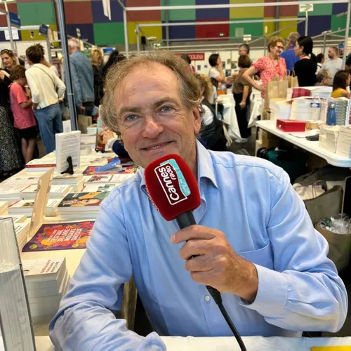 L'INVITE DE CANNES RADIO : DIDIER VAN CAUWALERT