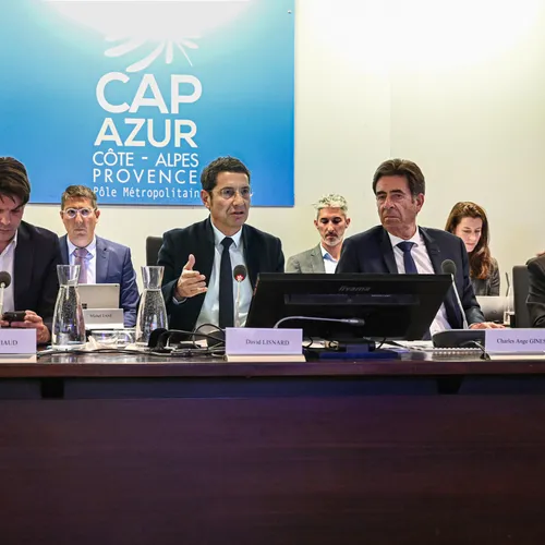 6/02/24 : David Lisnard élu à la présidence tournante du pôle...