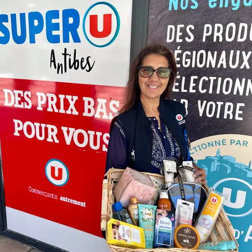 GAGNEZ UNE CORBEILLE SPECIALE "BEAUTE DE LA PLAGE" AVEC SUPER U...