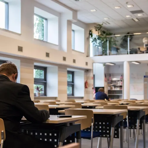 7/04/22 : Les lycéens pourront finaliser leur dossier sur...