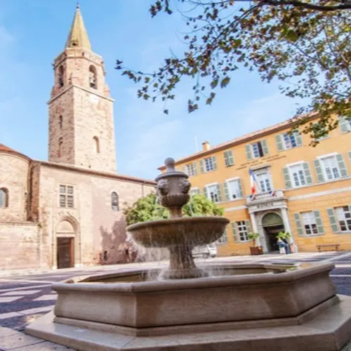 Fréjus : David Rachline quitte la vice-présidence du RN