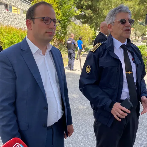 10/05/23 : Nice : des drones utilisés pour surveiller le quartier...